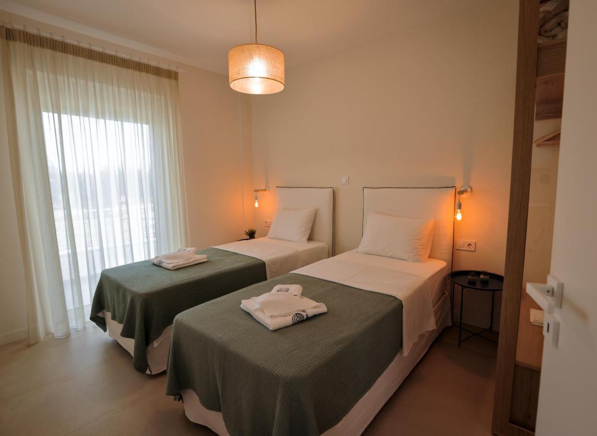 La Mer Bleue Beachfront Boutique Apartments Vrahati Dış mekan fotoğraf