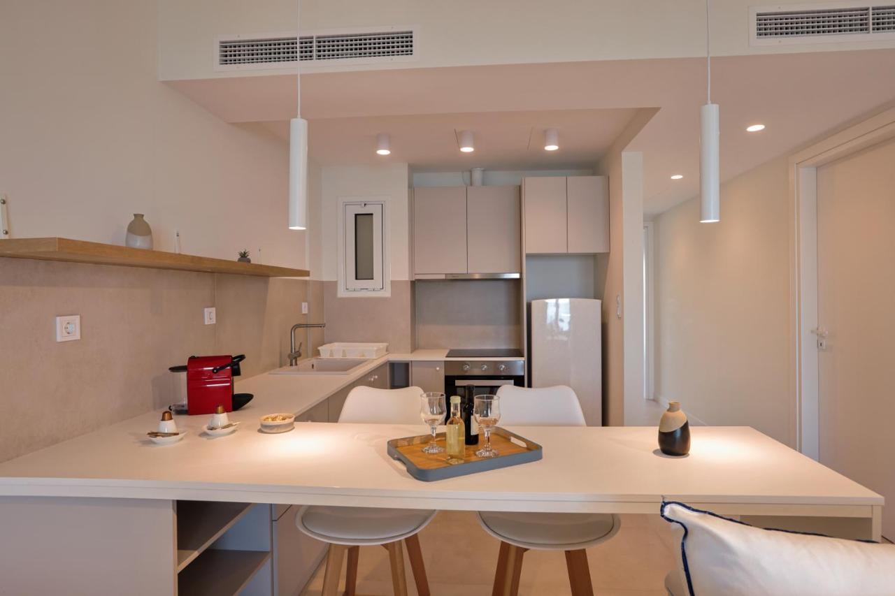 La Mer Bleue Beachfront Boutique Apartments Vrahati Dış mekan fotoğraf